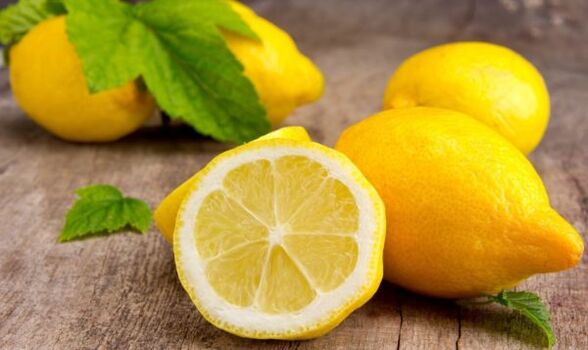 lemon for the treatment of fungi